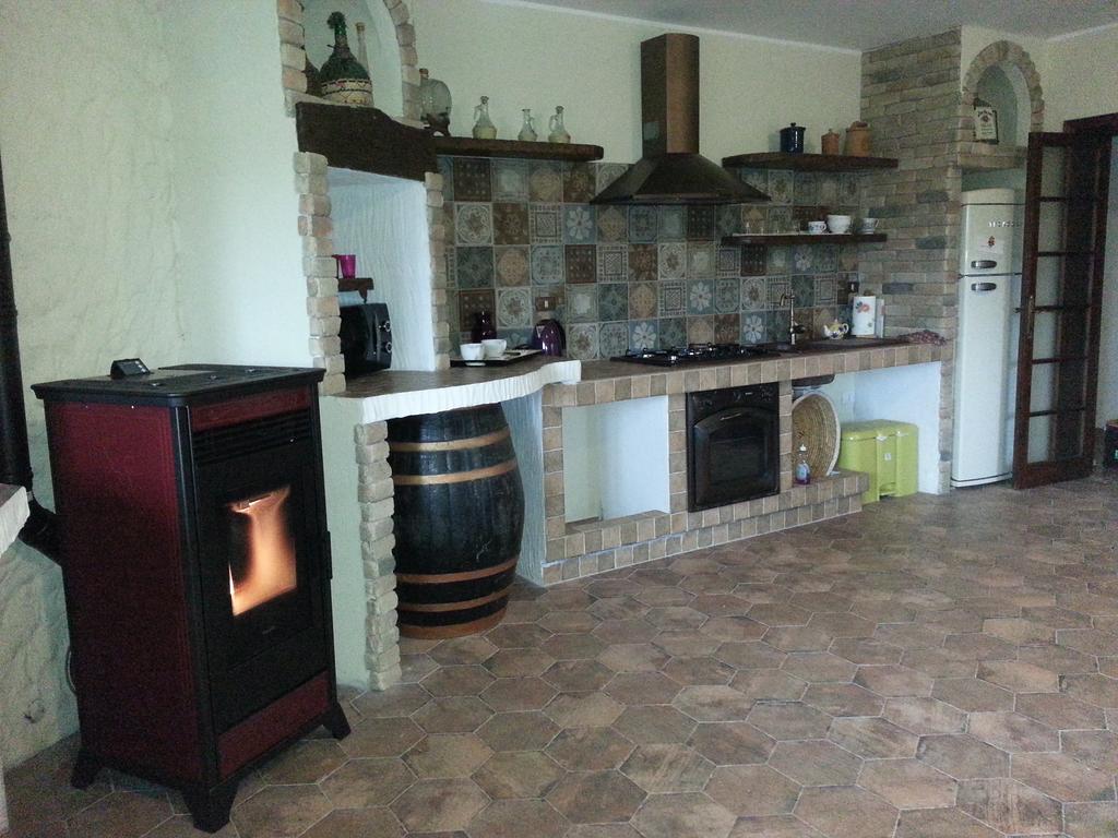 B&B Antica Botte Σάσαρι Δωμάτιο φωτογραφία